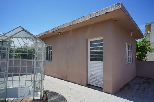 Terraço de casa à venda com 6 quartos, 500m² em Três Figueiras, Porto Alegre