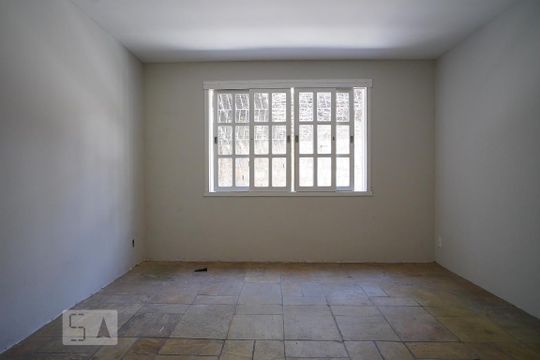 Sala de casa à venda com 6 quartos, 500m² em Três Figueiras, Porto Alegre