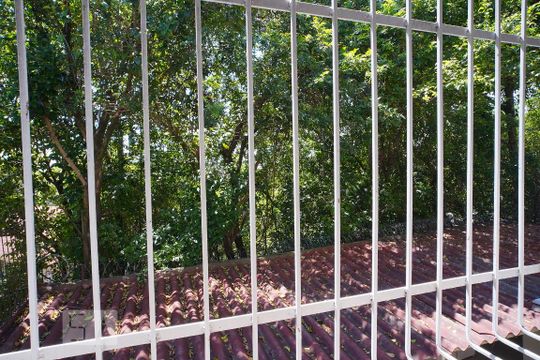 Quarto 3 - Vista de casa à venda com 6 quartos, 500m² em Três Figueiras, Porto Alegre