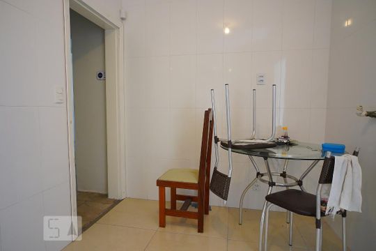 Cozinha de casa à venda com 6 quartos, 500m² em Três Figueiras, Porto Alegre