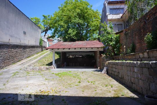 Sala - Vista de casa à venda com 6 quartos, 500m² em Três Figueiras, Porto Alegre