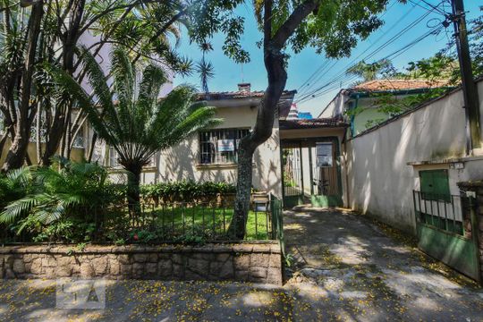 Casa de casa à venda com 4 quartos, 500m² em Vila Cordeiro, São Paulo