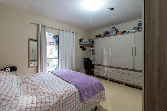 Quarto 1 de casa à venda com 2 quartos, 130m² em Vila Romero, São Paulo