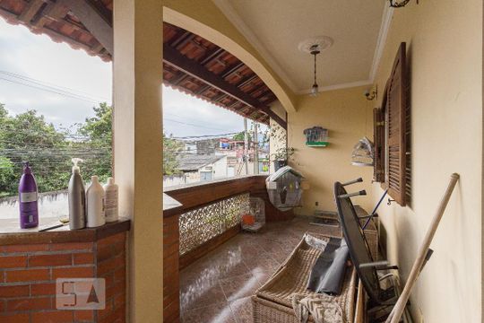 Varanda de casa para alugar com 6 quartos, 480m² em Campo Grande, Rio de Janeiro