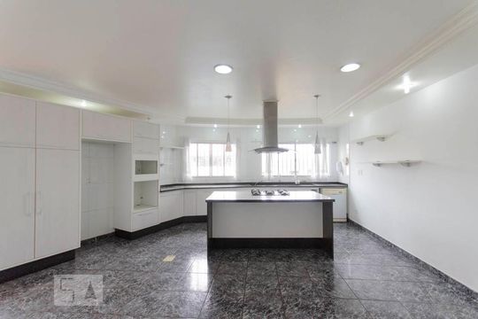 Cozinha de casa à venda com 3 quartos, 750m² em Cidade Patriarca, São Paulo