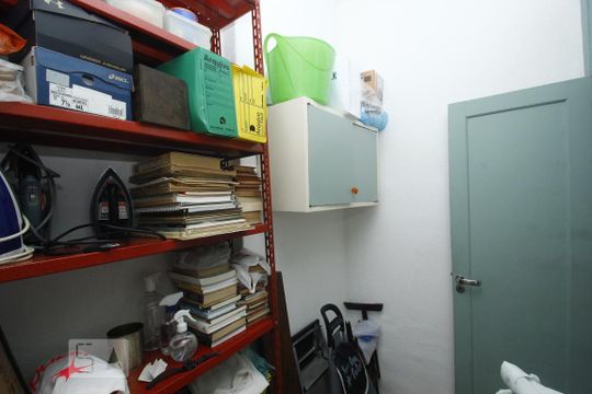 Quarto de Serviço de apartamento à venda com 3 quartos, 99m² em Humaitá, Rio de Janeiro