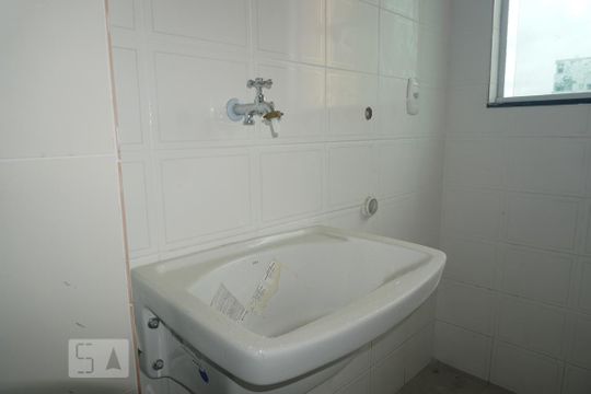 Lavanderia de apartamento para alugar com 2 quartos, 37m² em Parque Paineiras, São Paulo