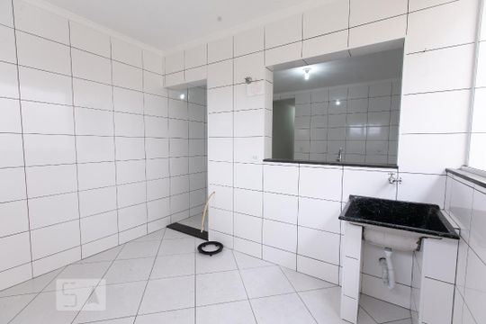 Lavanderia de casa para alugar com 2 quartos, 60m² em Conjunto Residencial José Bonifácio, São Paulo