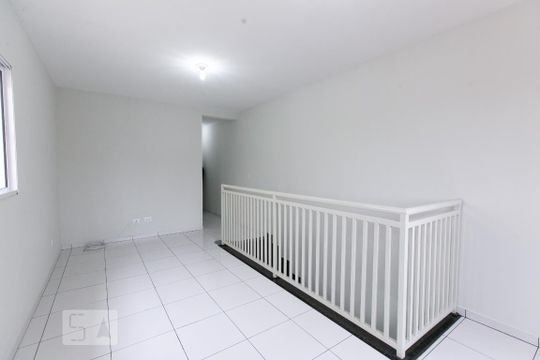Sala de casa para alugar com 2 quartos, 60m² em Conjunto Residencial José Bonifácio, São Paulo