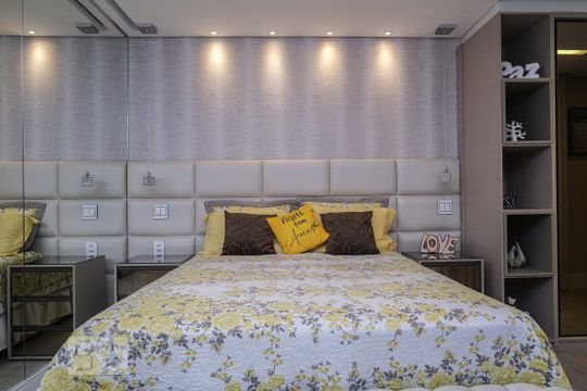 Suíte 1 de casa de condomínio à venda com 4 quartos, 160m² em Conjunto Residencial Santa Terezinha, São Paulo