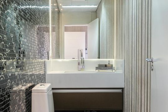 Lavabo de casa de condomínio à venda com 4 quartos, 160m² em Conjunto Residencial Santa Terezinha, São Paulo