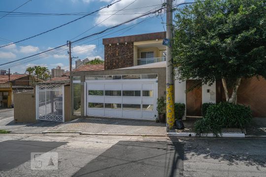 Fachada de casa de condomínio à venda com 4 quartos, 160m² em Conjunto Residencial Santa Terezinha, São Paulo