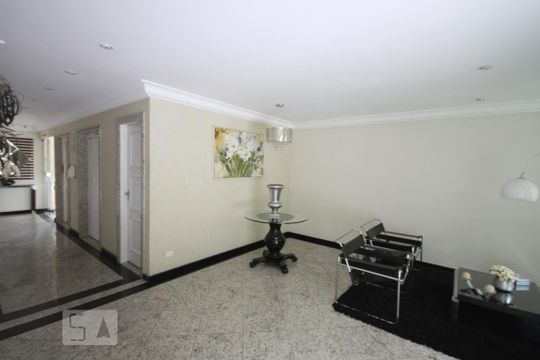 Hall de entrada de apartamento à venda com 2 quartos, 70m² em Jardim Vila Mariana, São Paulo