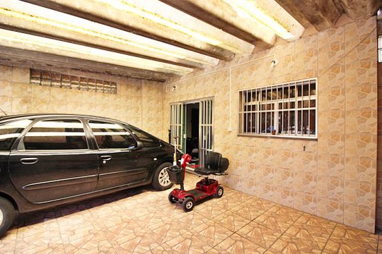Garagem de casa à venda com 4 quartos, 187m² em Jardim Copacabana, São Bernardo do Campo