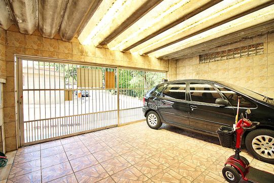 Garagem de casa à venda com 4 quartos, 187m² em Jardim Copacabana, São Bernardo do Campo