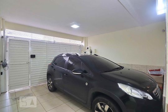 Garagem de casa à venda com 3 quartos, 278m² em Vila Floresta, Santo André