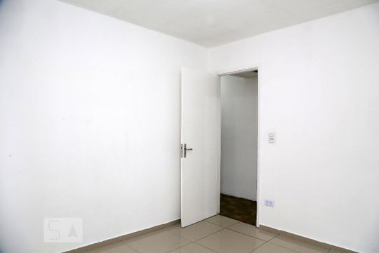 Quarto 2 de apartamento para alugar com 2 quartos, 67m² em Jardim Monte Alegre, Taboão da Serra