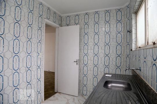 Cozinha de apartamento para alugar com 2 quartos, 67m² em Jardim Monte Alegre, Taboão da Serra