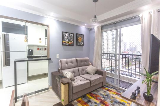 Sala de estar de apartamento para alugar com 2 quartos, 53m² em Nova Petrópolis, São Bernardo do Campo