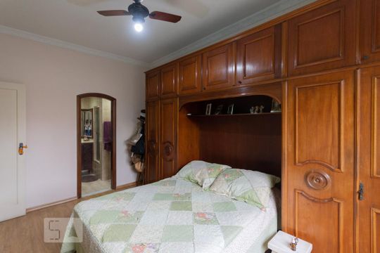 Suíte de apartamento à venda com 2 quartos, 90m² em Praça da Bandeira, Rio de Janeiro