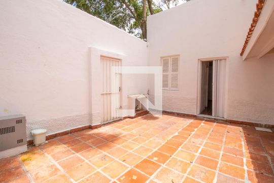 Área de serviço - pátio de casa à venda com 3 quartos, 220m² em Planalto Paulista, São Paulo