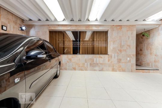 Garagem de casa para alugar com 5 quartos, 160m² em Vila Medeiros, São Paulo