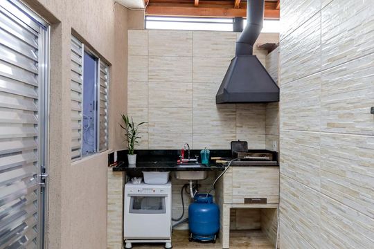 Churrasqueira de casa para alugar com 5 quartos, 160m² em Vila Medeiros, São Paulo