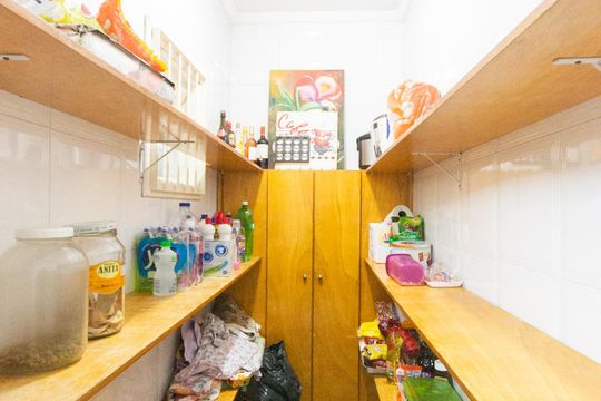 Despensa de casa à venda com 3 quartos, 480m² em Nova Petrópolis, São Bernardo do Campo