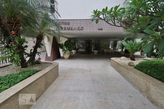 Entrada de apartamento para alugar com 4 quartos, 227m² em Pinheiros, São Paulo