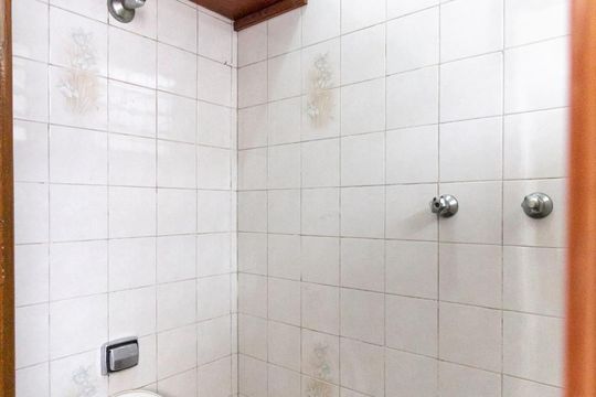 Banheiro de Serviço de casa para alugar com 3 quartos, 120m² em Ipiranga, São Paulo