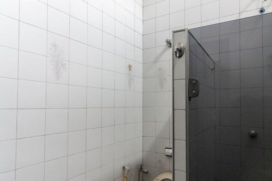 Banheiro de casa para alugar com 3 quartos, 120m² em Ipiranga, São Paulo