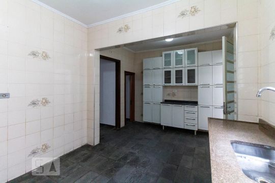 Cozinha de casa para alugar com 3 quartos, 120m² em Ipiranga, São Paulo