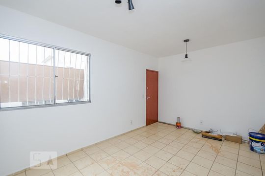 Sala de apartamento à venda com 3 quartos, 70m² em Monsenhor Messias, Belo Horizonte