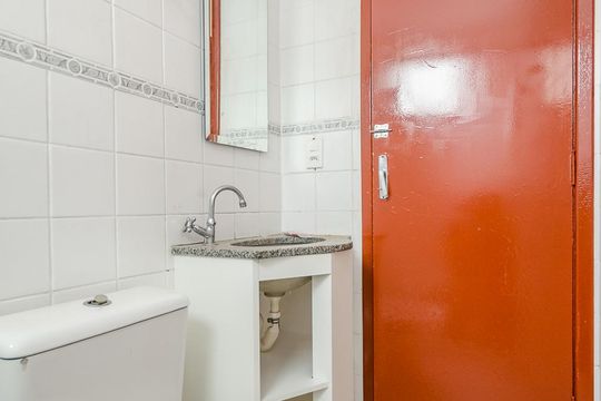 Banheiro Social de apartamento à venda com 3 quartos, 70m² em Monsenhor Messias, Belo Horizonte