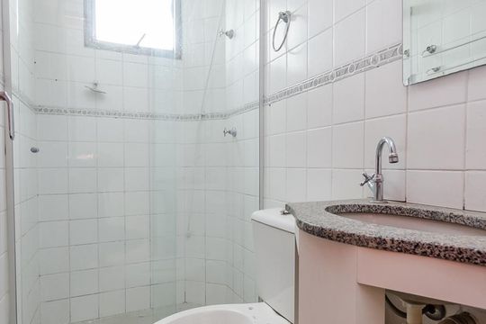Banheiro Social de apartamento à venda com 3 quartos, 70m² em Monsenhor Messias, Belo Horizonte
