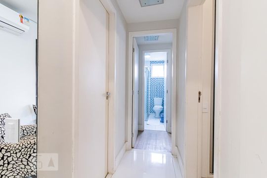 Corredor de apartamento à venda com 3 quartos, 130m² em Vila da Saúde, São Paulo