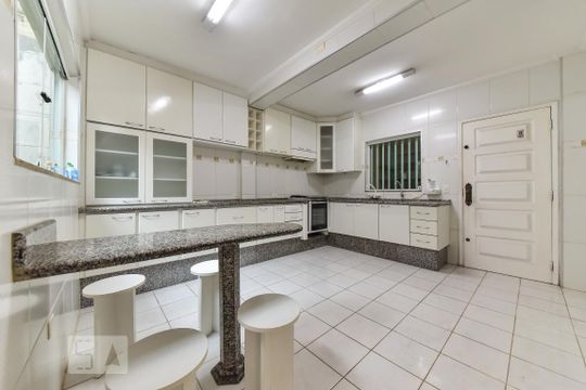 Cozinha de casa à venda com 5 quartos, 220m² em Demarchi, São Bernardo do Campo
