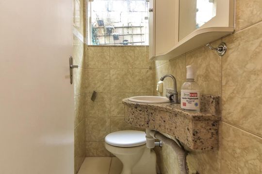 Lavabo de casa à venda com 5 quartos, 220m² em Demarchi, São Bernardo do Campo