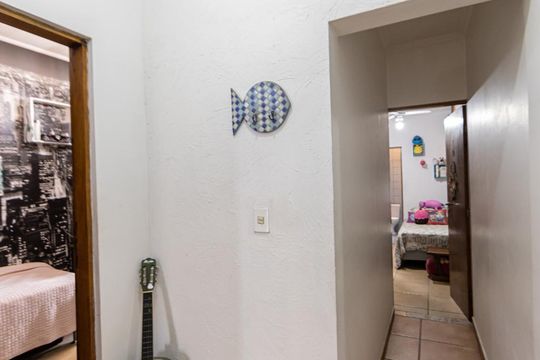 Corredor de casa à venda com 5 quartos, 280m² em Parque São Jorge, São Paulo