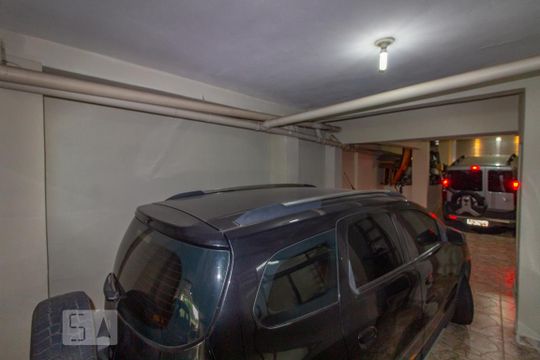 Garagem de casa à venda com 3 quartos, 380m² em Cidade Mãe do Céu, São Paulo