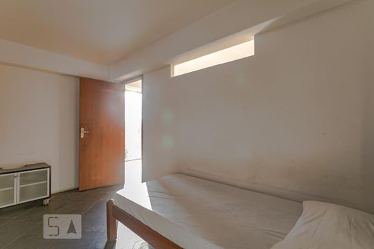 Quarto 14 de casa para alugar com 15 quartos, 600m² em Vila Natal, Mogi das Cruzes