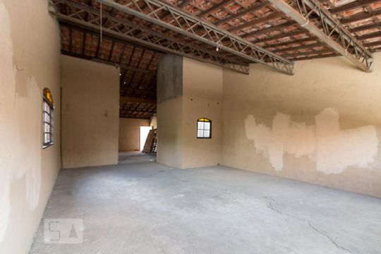 Área superior inacabada de casa à venda com 3 quartos, 254m² em Jardim Santa Cecília, Guarulhos