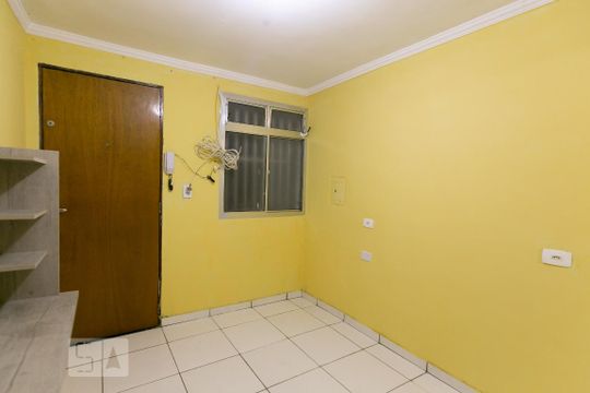 Sala de apartamento para alugar com 2 quartos, 52m² em Conjunto Residencial José Bonifácio, São Paulo