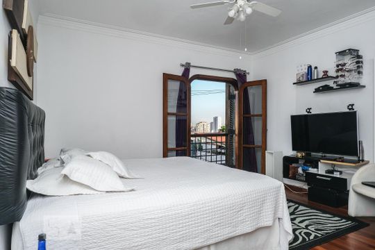 Suíte de casa à venda com 4 quartos, 300m² em Tucuruvi, São Paulo
