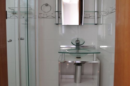 Banheiro de apartamento à venda com 1 quarto, 38m² em Ipiranga, São Paulo