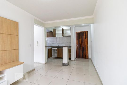 Sala de apartamento para alugar com 1 quarto, 55m² em Prado Velho, Curitiba