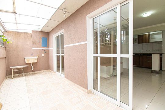 Varanda e Área de Serviço de apartamento para alugar com 1 quarto, 55m² em Prado Velho, Curitiba