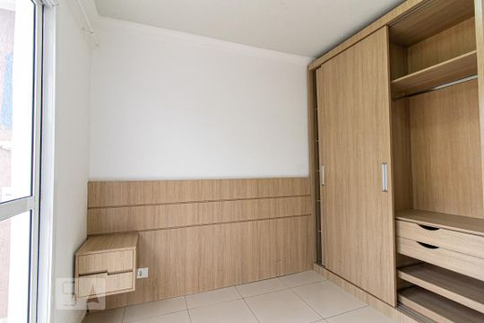 Quarto  de apartamento para alugar com 1 quarto, 55m² em Prado Velho, Curitiba