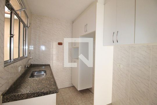 Cozinha e Área de Serviço de apartamento para alugar com 2 quartos, 60m² em Vila Granada, São Paulo