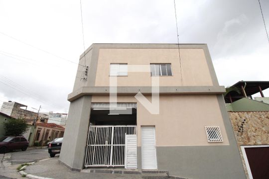 Fachada de apartamento para alugar com 2 quartos, 60m² em Vila Granada, São Paulo